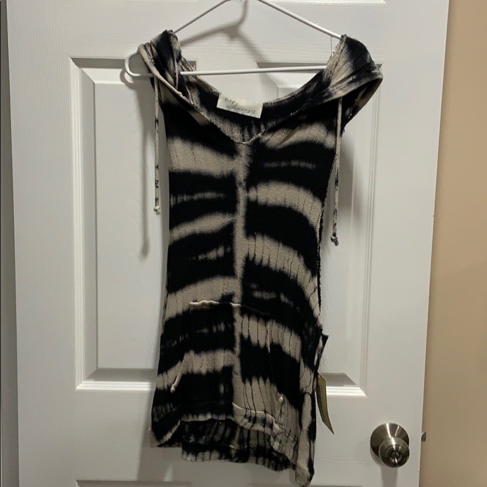 Tie die sleeveless hoody